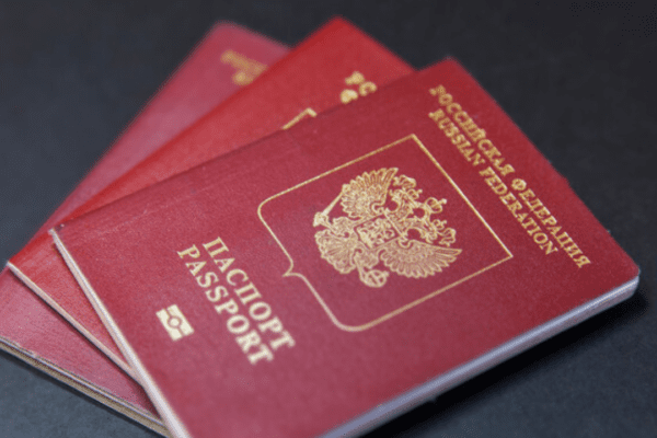 Most Russians with EU visas face entry bans in Poland and the Baltic countries