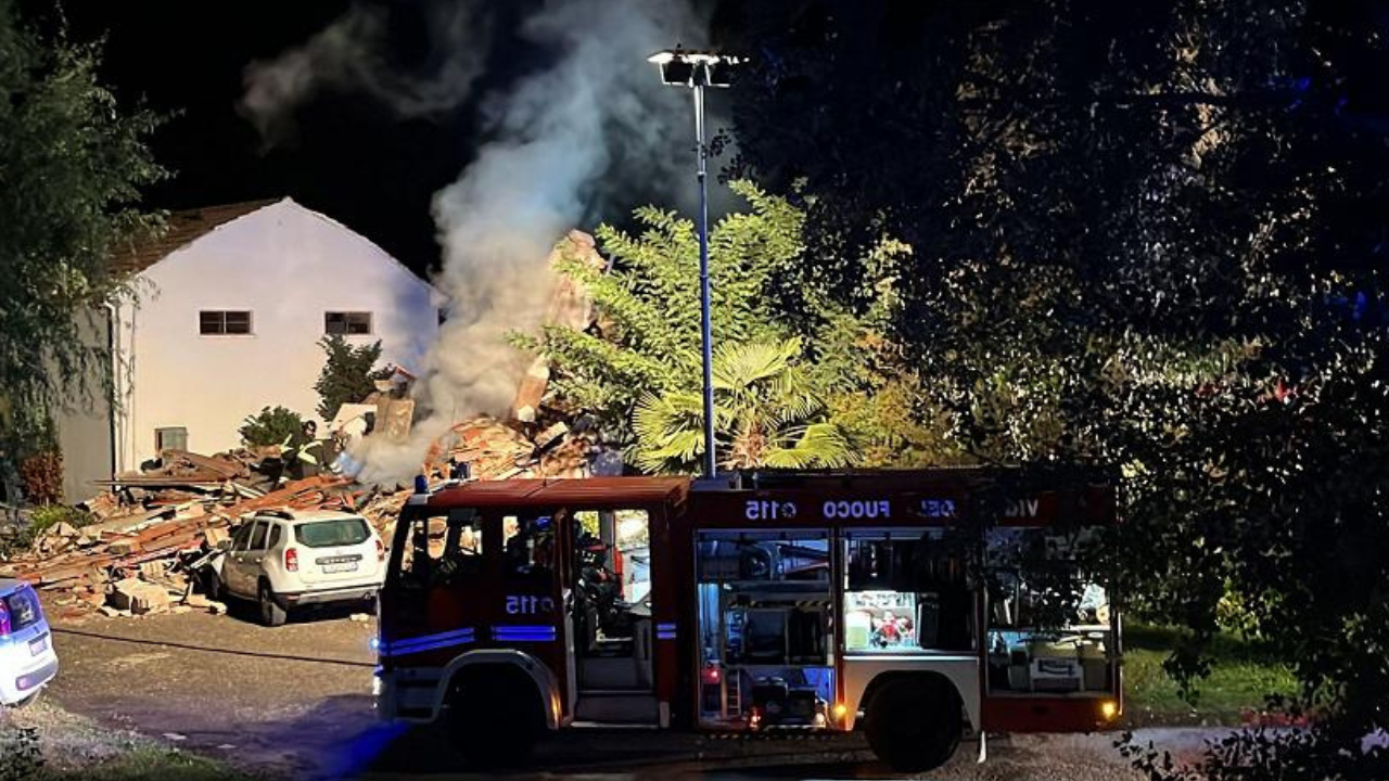 Ferrara, Italy: House Explodes, 2 Missing 🇮🇹